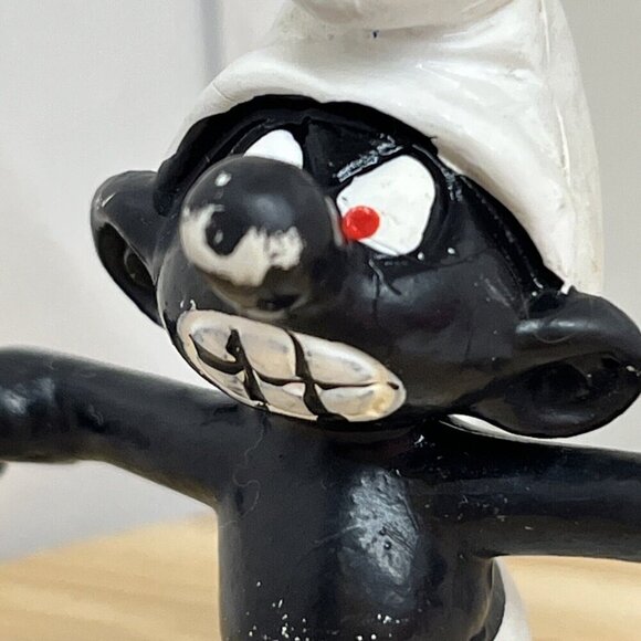 Vintage Smurfs Angry Smurf Black Teeth Figure Peyo Figurine red eye 20007 - Picture 2 of 10